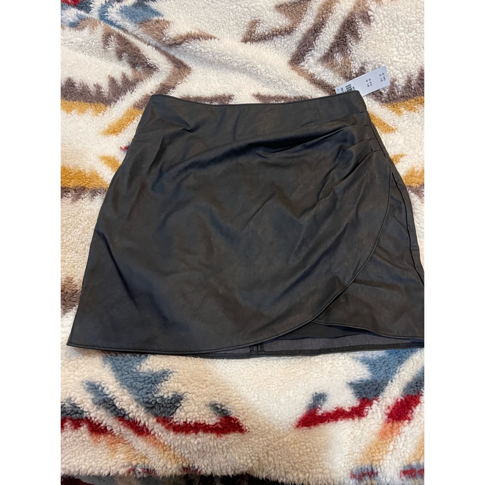 A&F Skirt